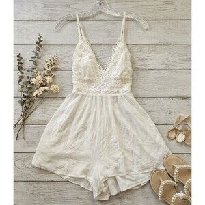 White Lace Bodice Romper Women’s Size M Adjustable Straps Tie Back Summer Outfit